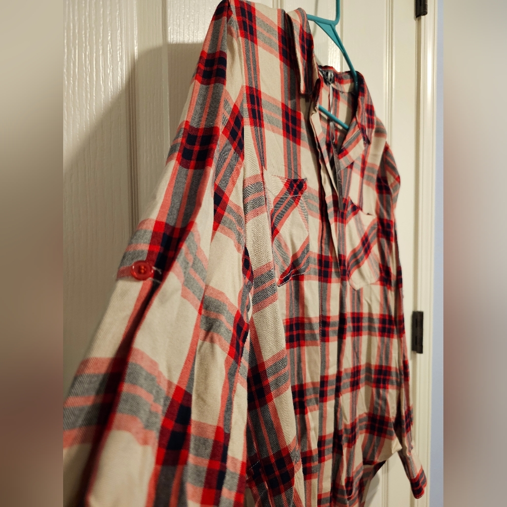 Velvet Heart Plaid- Medium NWT